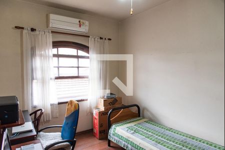 Casa de condomínio à venda com 175m², 3 quartos e 4 vagasQuarto 1