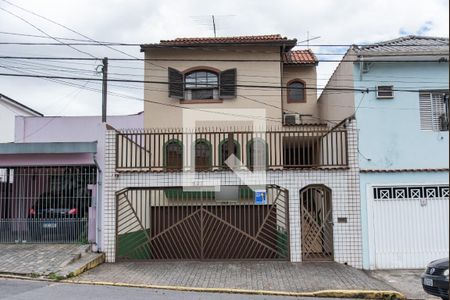 Casa de condomínio à venda com 175m², 3 quartos e 4 vagasFachada