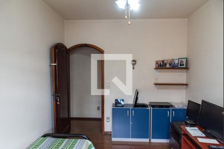 Casa de condomínio à venda com 175m², 3 quartos e 4 vagasQuarto 1