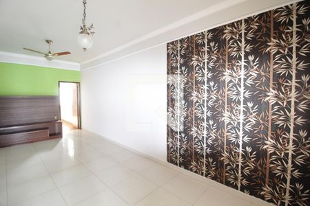 Sala de casa para alugar com 4 quartos, 400m² em Brasil, Uberlândia