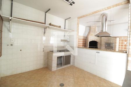 Casa para alugar com 400m², 4 quartos e 8 vagasÁrea de Serviço