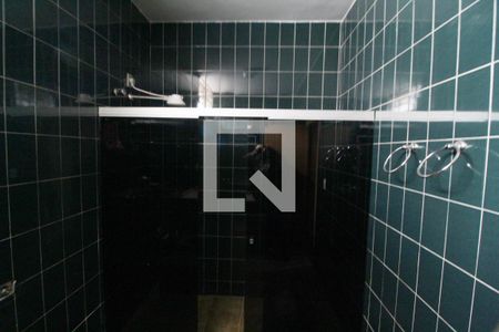 Casa para alugar com 400m², 4 quartos e 8 vagasBanheiro do Quarto 1