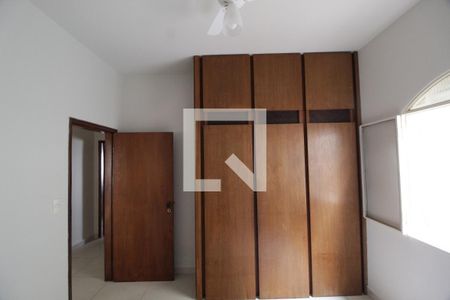 Casa para alugar com 400m², 4 quartos e 8 vagasQuarto 2