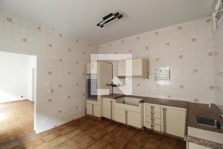 Casa para alugar com 400m², 4 quartos e 8 vagasCozinha