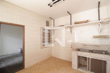 Casa para alugar com 400m², 4 quartos e 8 vagasÁrea de Serviço