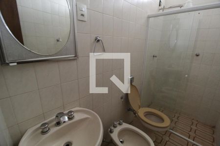 Casa para alugar com 400m², 4 quartos e 8 vagasBanheiro Social