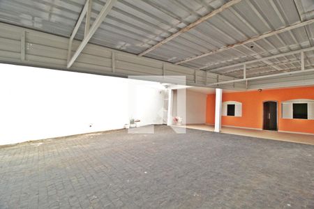 Casa para alugar com 400m², 4 quartos e 8 vagasGaragem
