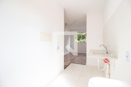 Apartamento à venda com 40m², 2 quartos e 1 vaga Apartamento à venda com 40m², 2 quartos e 1 vagaCozinha e Área de Serviço