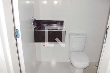 Casa à venda com 140m², 3 quartos e 2 vagasBanheiro da Suíte 2