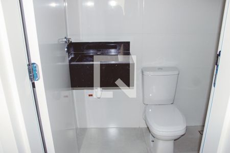 Casa à venda com 140m², 3 quartos e 2 vagasBanheiro da Suíte 2