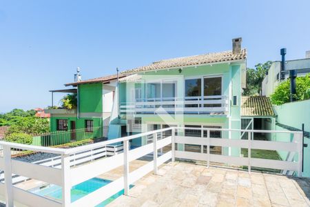 Casa à venda com 340m², 4 quartos e 4 vagasQuintal