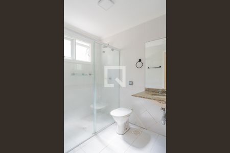 Casa à venda com 340m², 4 quartos e 4 vagasBanheiro da Suíte 4