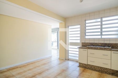 Casa à venda com 340m², 4 quartos e 4 vagasCozinha