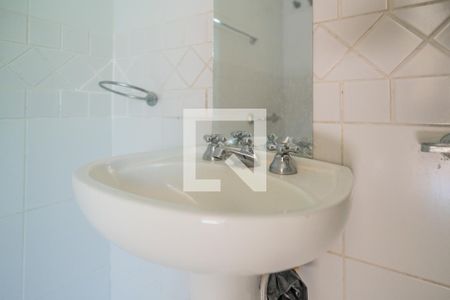 Casa à venda com 340m², 4 quartos e 4 vagasBanheiro da Suíte 2