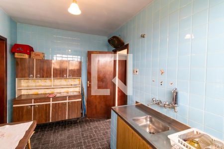 Casa para alugar com 270m², 8 quartos e 3 vagasCozinha