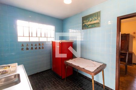 Casa para alugar com 270m², 8 quartos e 3 vagasCozinha