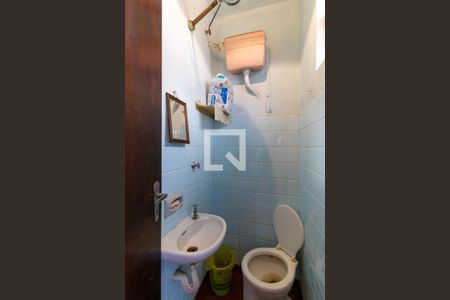 Casa para alugar com 270m², 8 quartos e 3 vagasBanheiro 2