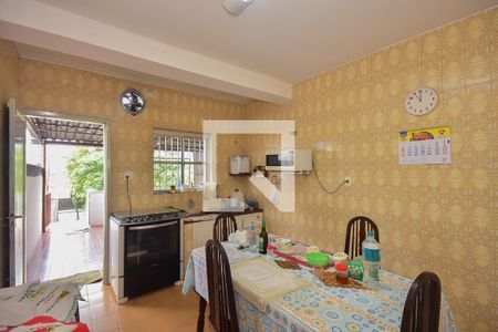 Casa para alugar com 102m², 2 quartos e 2 vagas Casa para alugar com 102m², 2 quartos e 2 vagasCozinha