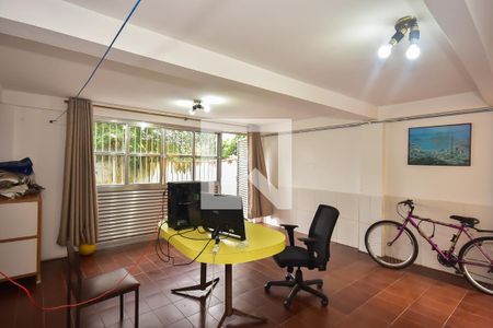 Casa para alugar com 102m², 2 quartos e 2 vagas Casa para alugar com 102m², 2 quartos e 2 vagasEscritório