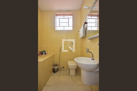 Casa para alugar com 102m², 2 quartos e 2 vagas Casa para alugar com 102m², 2 quartos e 2 vagasBanheiro