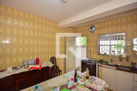 Casa para alugar com 102m², 2 quartos e 2 vagas Casa para alugar com 102m², 2 quartos e 2 vagasCozinha