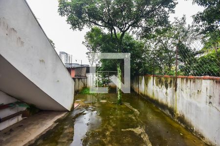 Casa para alugar com 102m², 2 quartos e 2 vagas Casa para alugar com 102m², 2 quartos e 2 vagasQuintal