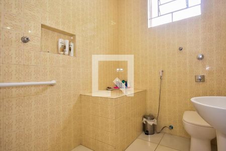 Casa para alugar com 102m², 2 quartos e 2 vagas Casa para alugar com 102m², 2 quartos e 2 vagasBanheiro