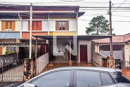 Casa para alugar com 102m², 2 quartos e 2 vagas Casa para alugar com 102m², 2 quartos e 2 vagasFachada
