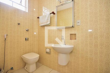 Casa para alugar com 102m², 2 quartos e 2 vagas Casa para alugar com 102m², 2 quartos e 2 vagasBanheiro