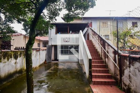 Casa para alugar com 102m², 2 quartos e 2 vagas Casa para alugar com 102m², 2 quartos e 2 vagasFachada Posterior