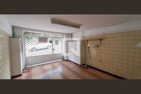 Casa à venda com 205m², 4 quartos e 1 vagaGaragem
