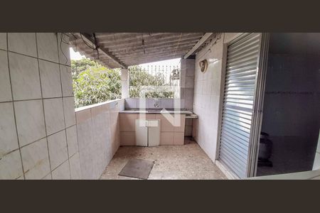 Casa à venda com 205m², 4 quartos e 1 vagaÁrea de Serviço
