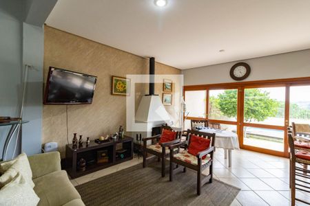 Casa à venda com 382m², 4 quartos e 2 vagasChurrasqueira