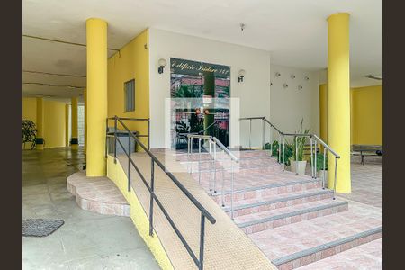 Apartamento para alugar com 75m², 2 quartos e 1 vagaFachada