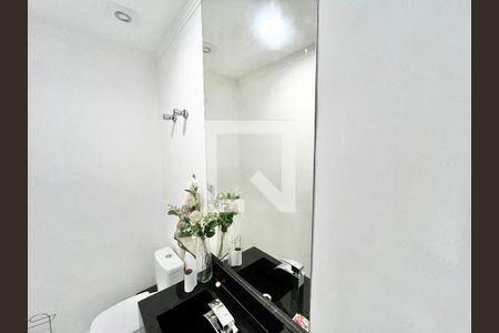 Lavabo de casa para alugar com 3 quartos, 140m² em Vila Isolina Mazzei, São Paulo