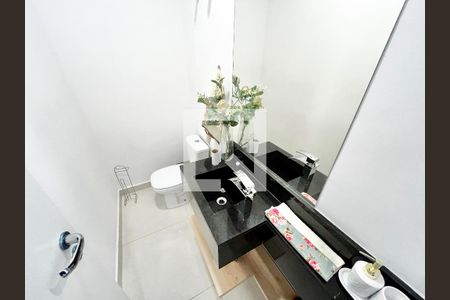 Lavabo de casa para alugar com 3 quartos, 140m² em Vila Isolina Mazzei, São Paulo