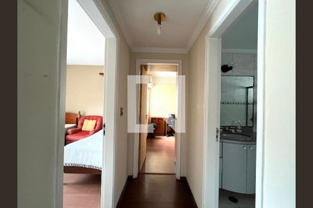 Apartamento à venda com 89m², 2 quartos e 2 vagasCorredor