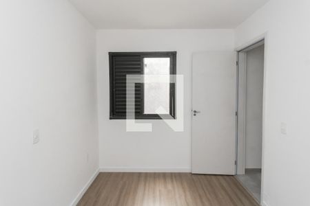 Quarto 1 de apartamento para alugar com 2 quartos, 30m² em Guaiauna, São Paulo