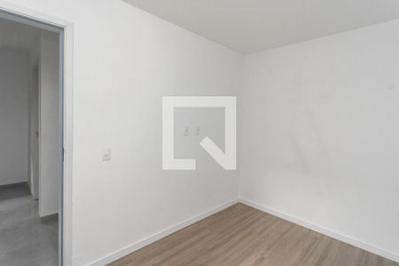 Quarto 1 de apartamento para alugar com 2 quartos, 30m² em Guaiauna, São Paulo