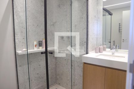 Banheiro de kitnet/studio para alugar com 0 quarto, 23m² em Vila Mariana, São Paulo
