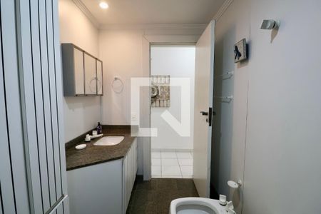 Apartamento para alugar com 225m², 4 quartos e 2 vagasBanheiro Social