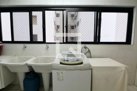 Apartamento para alugar com 225m², 4 quartos e 2 vagasÁrea de Serviço
