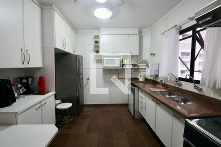 Apartamento para alugar com 225m², 4 quartos e 2 vagasCozinha