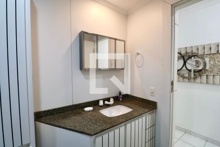 Apartamento para alugar com 225m², 4 quartos e 2 vagasBanheiro Social