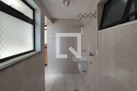 Apartamento à venda com 108m², 3 quartos e 1 vagaÁrea de Serviço