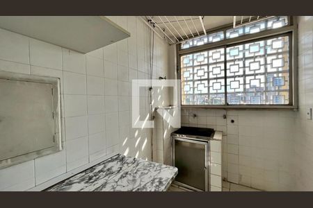 Apartamento à venda com 110m², 3 quartos e 1 vaga Apartamento à venda com 110m², 3 quartos e 1 vagaÁrea de Serviço