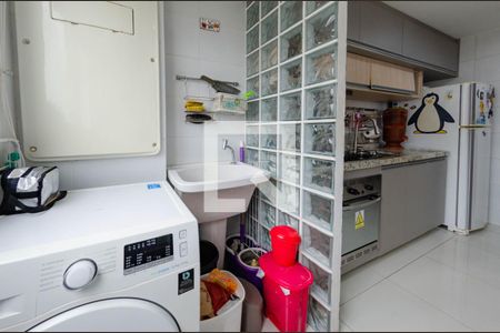 Apartamento à venda com 94m², 3 quartos e 2 vagasÁrea de sreviço