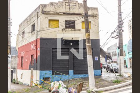 Casa à venda com 300m², 2 quartos e 3 vagasFachada