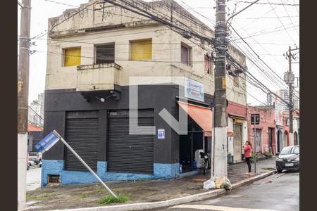 Casa à venda com 300m², 2 quartos e 3 vagasFachada