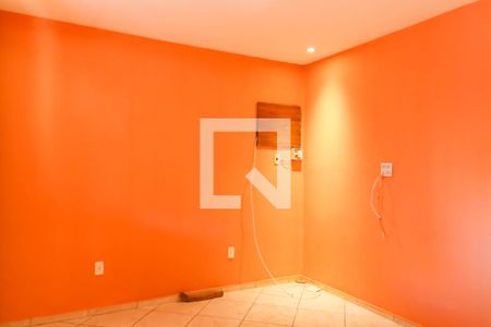 Sala de casa para alugar com 2 quartos, 70m² em Piedade, Rio de Janeiro